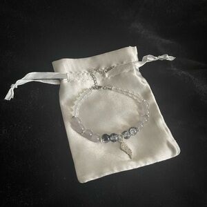 Fallen angel 🪽🖤🩶